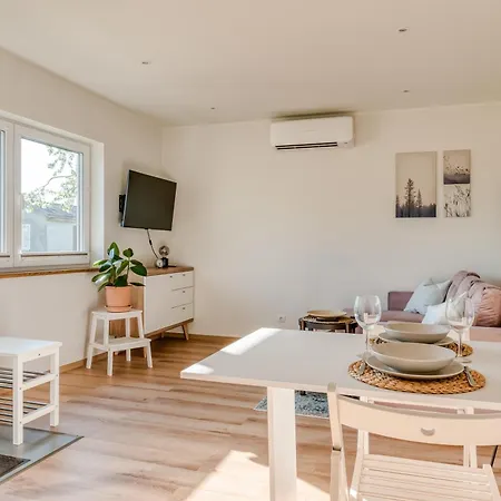 펜션 Hubane Vaeikemaja Haapsalus *