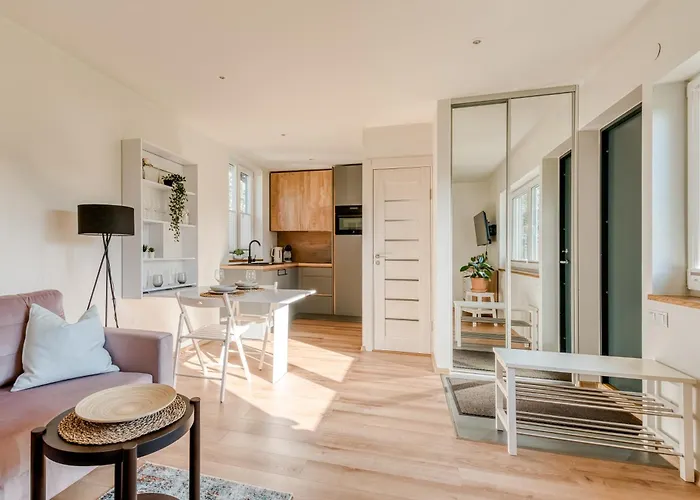 Hubane Vaeikemaja Haapsalus Uuemoisa