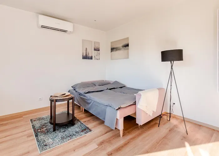 Hubane Vaeikemaja Haapsalus Nyaraló