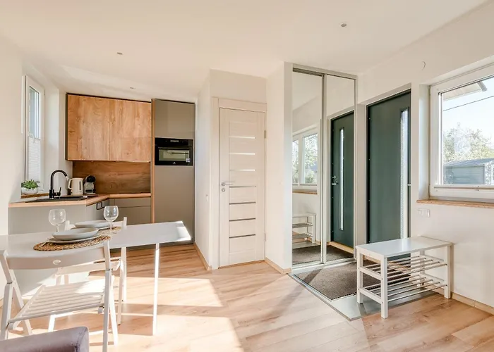 Hubane Vaeikemaja Haapsalus Nyaraló Uuemõisa